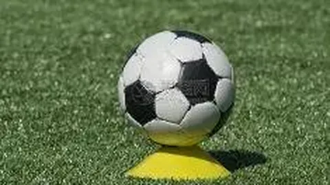 【晨曦彩韵】双色球第2025140期权威解析：红蓝号码精准狙击——01、10、15，彩民必看！